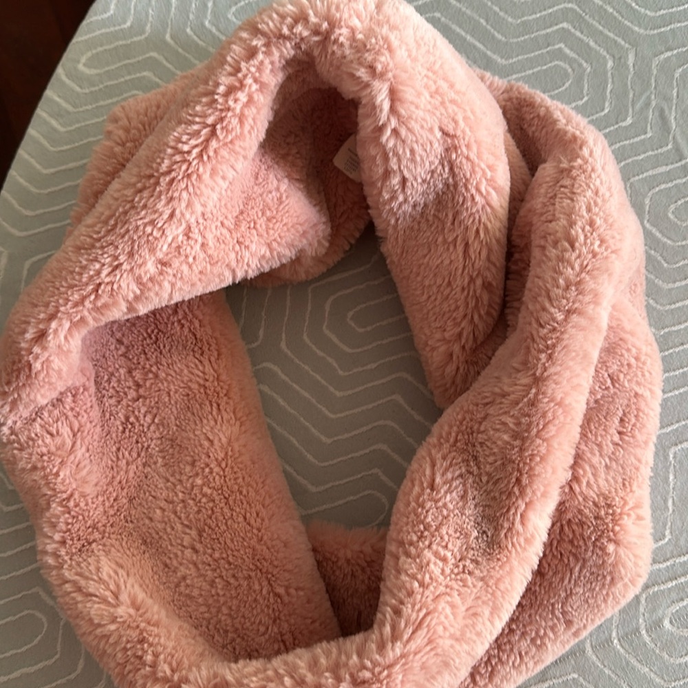 Infinity scarf